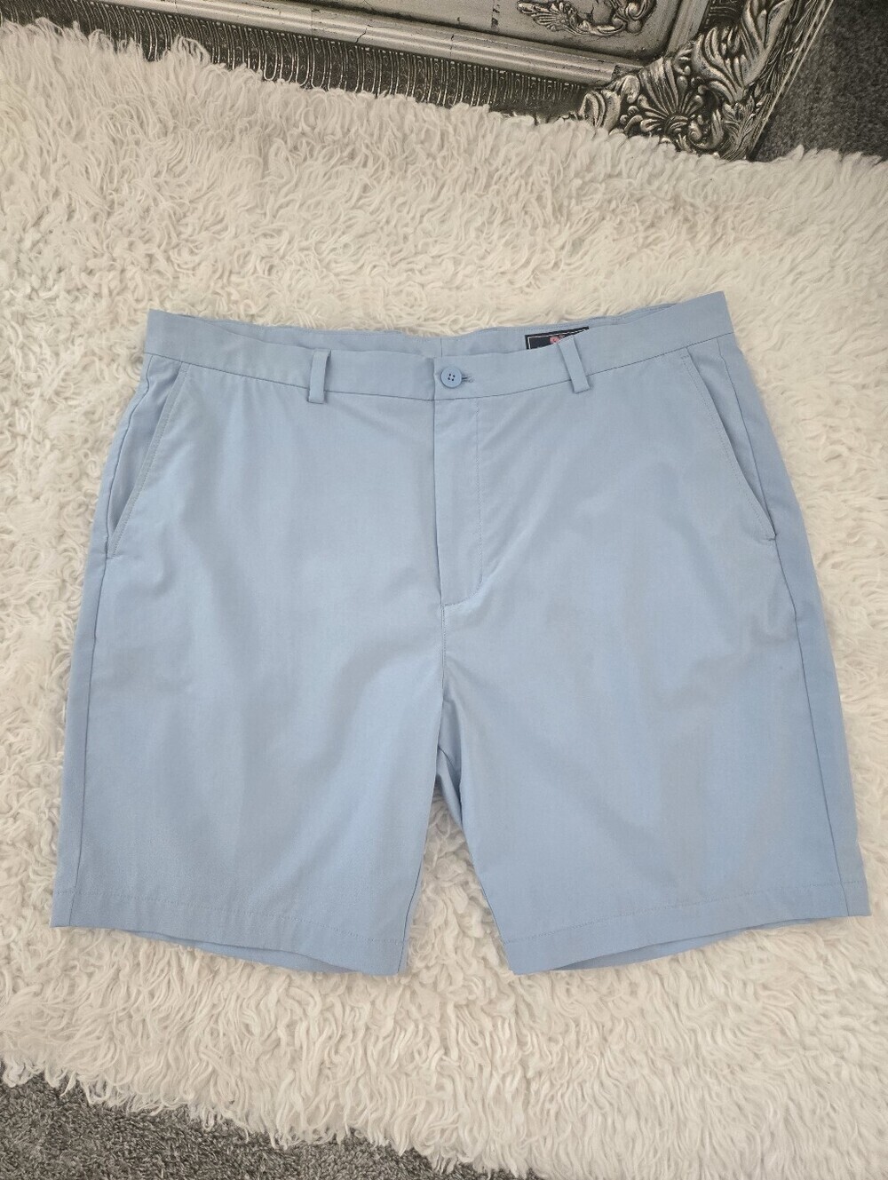 Vineyard Vines Performance 8 Inch Shorts. Color: Del Mar Blue. Size 40